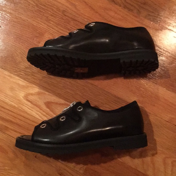 Opening ceremony shoes - Picture 2 of 2